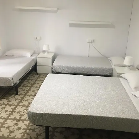 4 Fun Hostel Barcelona