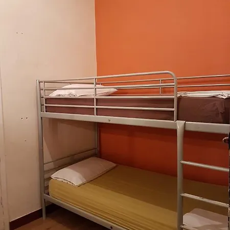 4 Fun Albergue Barcelona